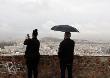 Βροχές και καταιγίδες το Σαββατοκύριακο – Πού θα είναι πιο έντονα τα φαινόμενα