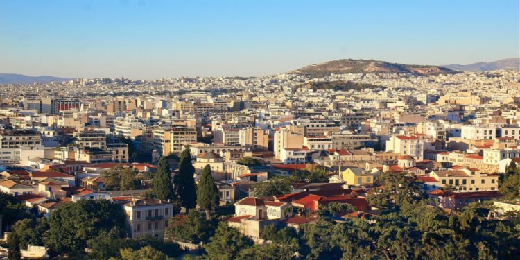 Καιρός: Ανεβαίνει η θερμοκρασία, ηλιοφάνεια και εξασθένηση των βοριάδων