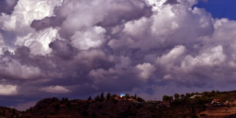 Φθινοπωρινό το σκηνικό του καιρού αλλά με τοπικές βροχές… 20άρια τις επόμενες ημέρες
