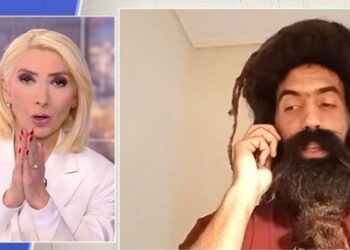 Η Μίνα Καραμήτρου επικοινώνησε με τον μελισσοκόμο που έγινε viral για να του ζητήσει «συγγνώμη»