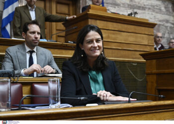 Πανηγυρίζουν οι εργοδότες με το νομοσχέδιο Κεραμέως για το 13ωρο