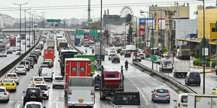 Τρόμος στους δρόμους: Εταιρείες leasing και «μαντράδες» μεταξύ των «μπαταχτσήδων» που δεν ασφαλίζουν τα ΙΧ τους