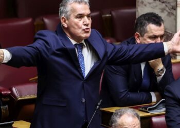 Κυριαζίδης, ο αμετανόητος: Ξανάβγαλε… γλώσσα στην Κωνσταντοπούλου!