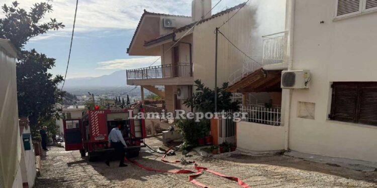 Τραγωδία στη Λαμία: Νεκρός άνδρας από φωτιά σε μονοκατοικία