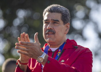 Μαδούρο για ΗΠΑ: Αν αγγίξουν την Κολομβία θα δουν ότι είμαστε ένα