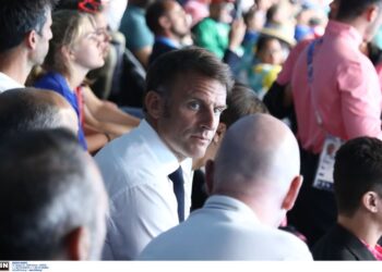 Στη γωνία ο Μακρόν: Χάνει την υπομονή του το στρατόπεδό του – Τι θα κάνει η γαλλική αριστερά