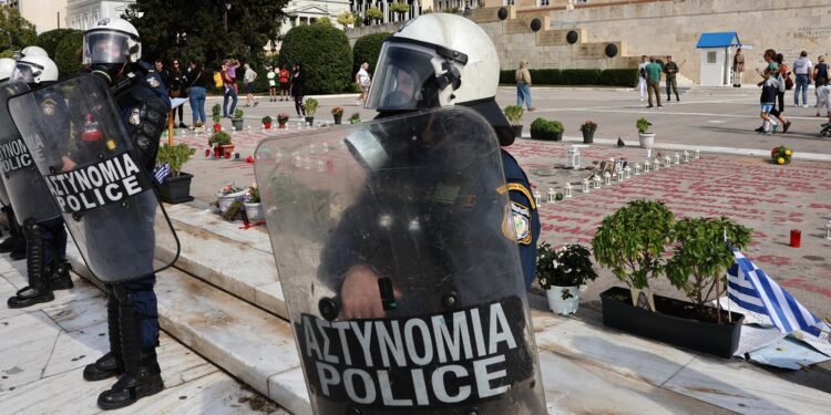 Επιστροφή της κυβέρνησης στο δόγμα «νόμος και τάξη»