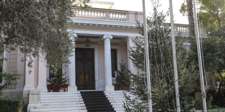 Ποιος υπουργός μπήκε στο Μαξίμου και γιατί