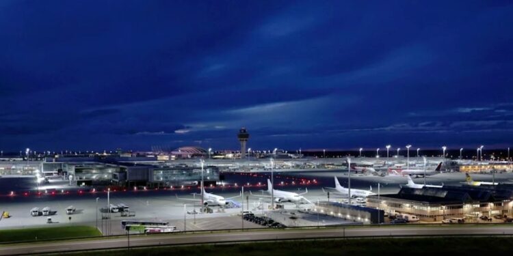 Μόναχο: Έκλεισε ξανά το αεροδρόμιο λόγω drones