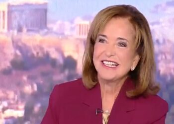 Προκαλεί η Μπακογιάννη για Άγνωστο Στρατιώτη: Ο χώρος δεν είναι για καντηλάκια του ΙΚΕΑ