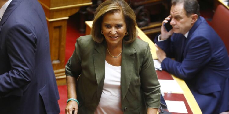 Ντόρα Μπακογιάννη: Δεν πίστευα πως θα το πω, αλλά αν πετύχει εκεχειρία στη Μέση Ανατολή τότε αξίζει το Νόμπελ ο Τραμπ