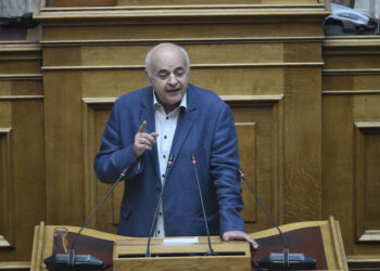 Καραθανασόπουλος για τροπολογία: «Θα μείνει στα χαρτιά»