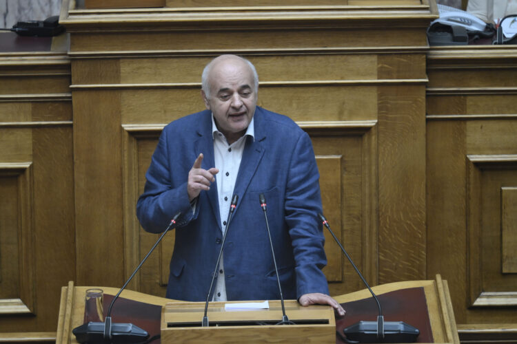 Καραθανασόπουλος για τροπολογία: «Θα μείνει στα χαρτιά»