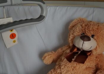 Ρόδος: Πέθανε το 3χρονο κοριτσάκι που βρέθηκε στον πάτο πισίνας