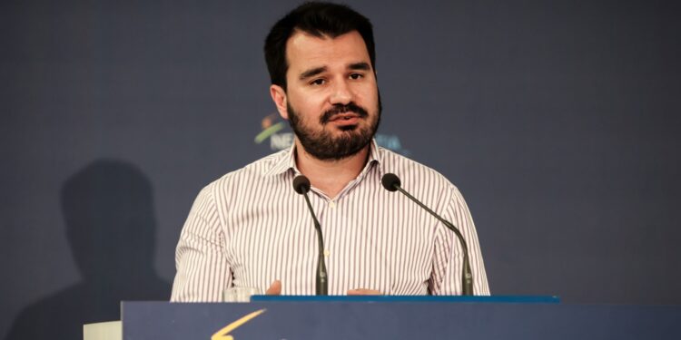 Τι έκανε ο Παπαμιμίκος στο Μέγαρο Μαξίμου;