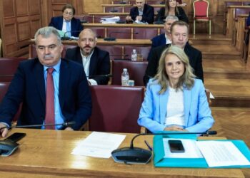 ΠΑΣΟΚ: Καλεί Μπουκώρο, Πιτσιλή και «Φραπέ» στην εξεταστική 