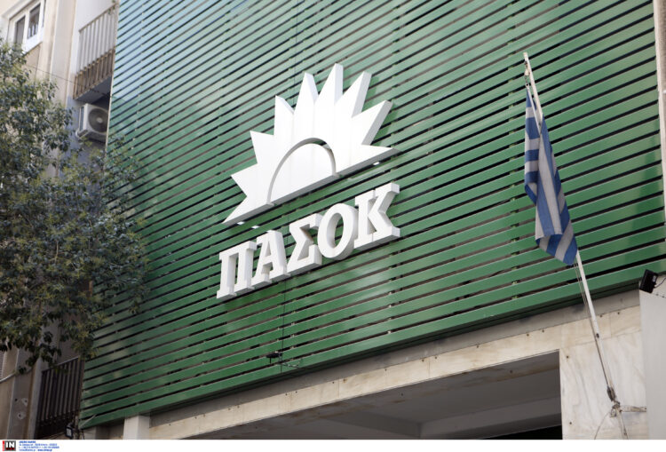 ΠΑΣΟΚ: Αναμονή με καφέδες και υπομονή