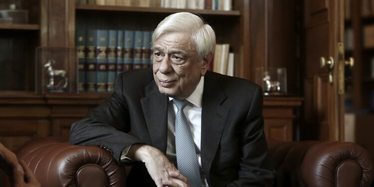 Ηχηρή παρέμβαση Παυλόπουλου για Τουρκία: Δεν υποχωρούμε από ό,τι μας δίνει το Διεθνές Δίκαιο – Απογοητεύτηκα με Μακρόν