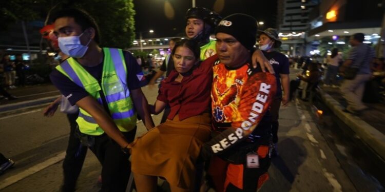 Σοκαριστικά βίντεο από τον φονικό σεισμό 6,9 Ρίχτερ στις Φιλιππίνες – Τουλάχιστον 69 νεκροί