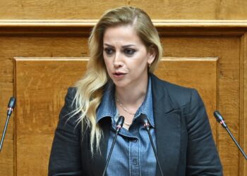 Άγρια επίθεση Ραλλίας σε Μπάρκα: «Αν ξαναγελάσεις θα σου σπάσω τα μούτρα»