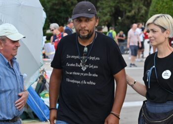 Δέκα κιλά έχει χάσει ο Πάνος Ρούτσι από την απεργία πείνας – Την Κυριακή νέα συγκέντρωση στο Σύνταγμα