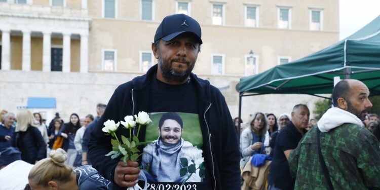 Πάνος Ρούτσι σε Θάνο Πλεύρη: «Όταν ήρθατε στο νοσοκομείο στη Λάρισα, γιατί κλαίγατε;»