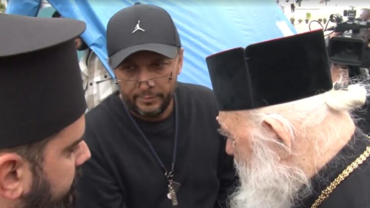 Στον απεργό πείνας Πάνο Ρούτσι ο Αρχιεπίσκοπος Ιερώνυμος