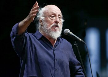 Στο νοσοκομείο ο Διονύσης Σαββόπουλος