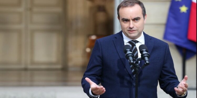 Παραίτηση Λεκορνί στη Γαλλία: «Να έχουμε πάντα αίσθηση του γενικού συμφέροντος και της ουσίας»