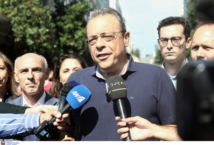 Σωκράτης Φάμελλος: «Χρειαζόμαστε καλύτερους μισθούς, ασφάλεια στην εργασία»