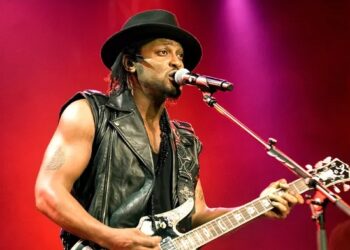 Πώς έχασε τη μάχη της ζωής ο θρύλος της σόουλ D’Angelo