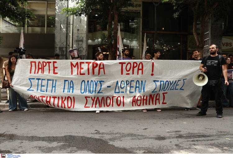 Δήμος Αθηναίων: Η Μιχαηλίδου βάζει εμπόδια στο πρόγραμμα «Κοινωνική Στέγαση και Εργασία»