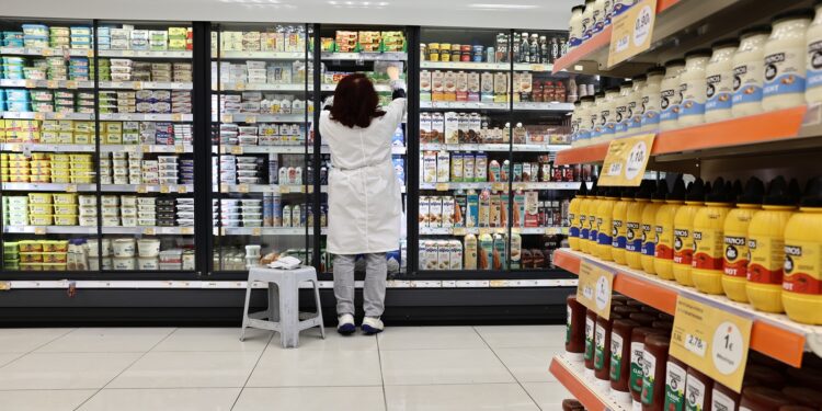 Σούπερ Μάρκετ: Γιατί είναι πλήγμα για τους καταναλωτές οι συνεχείς εξαγορές – συγχωνεύσεις