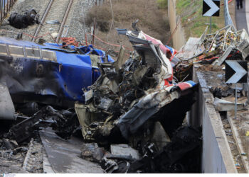 Τέμπη: Κατά Bayer και Siemens συγγενείς θυμάτων