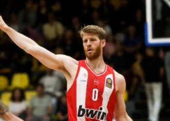 Σοκ στον Ολυμπιακό: Τρεις εβδομάδες εκτός ο Τόμας Γουόκαπ