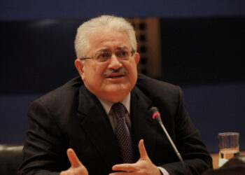 Βαρύ «γαλάζιο» κατηγορώ στην κυβέρνηση για Τέμπη και Ρούτσι – Τι δήλωσε ο Κ. Τζαβάρας