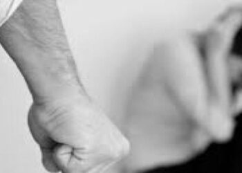 Κορωπί: Στη φυλακή ο 50χρονος για τον άγριο ξυλοδαρμό της συντρόφου του