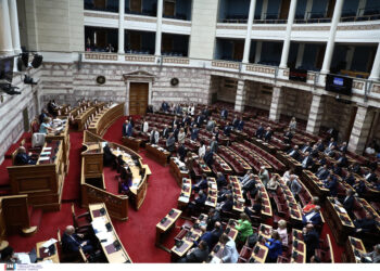 Κυβερνητικές πηγές κατά ΠΑΣΟΚ για τον Αγνωστο Στρατιώτη