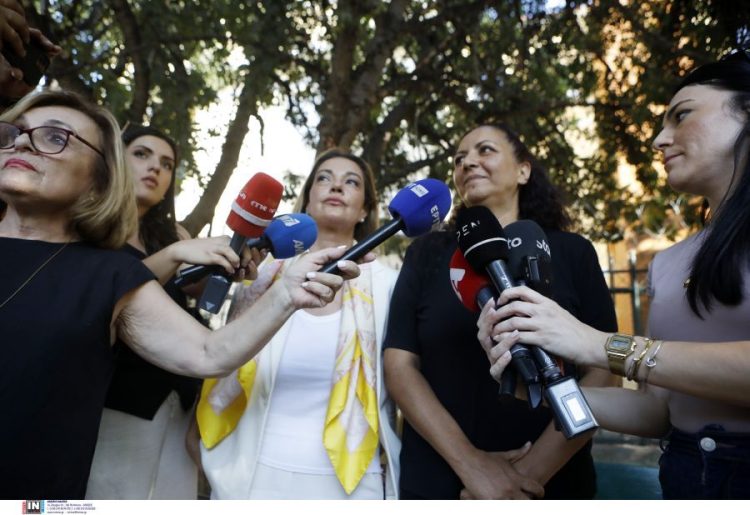 Δίκη Κυριακής Γρίβα: Ελεύθερη με όρους η αξιωματικός υπηρεσίας του ΑΤ Αγίων Αναργύρων