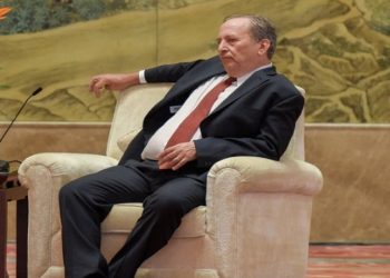 ΗΠΑ: Ο Λάρι Σάμερς αποσύρεται από τον δημόσιο βίο μετά την αποκάλυψη των mails του με τον Έπσταϊν