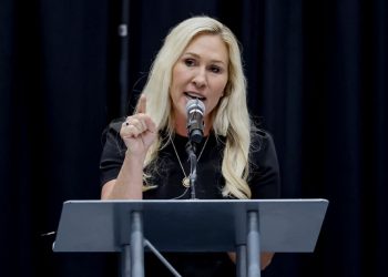 Ο Τραμπ αποκηρύσσει τη Μάρτζορι Τέιλορ Γκριν