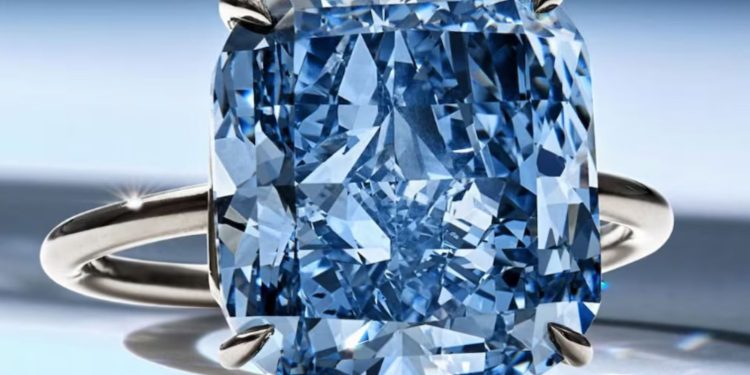 Ελβετία: Το «Mellon Blue» πουλήθηκε για 5 εκατομμύρια δολάρια