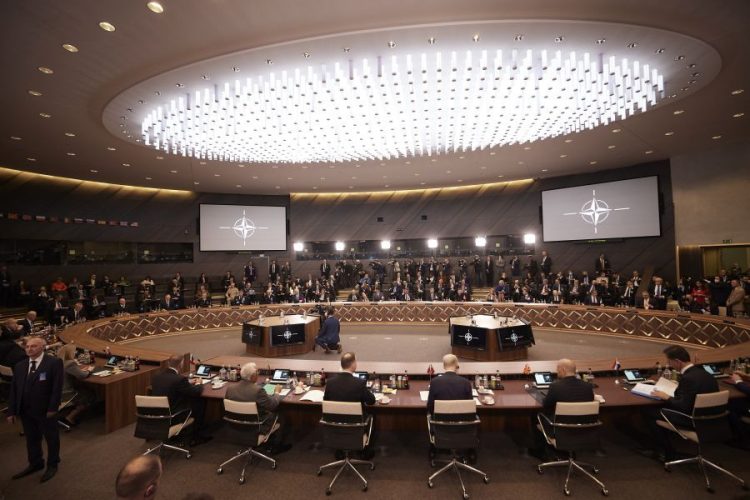 Έρχεται σύγκρουση ΝΑΤΟ – Ρωσίας; – Οι δηλώσεις του Γερμανού υπουργού Άμυνας