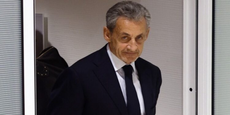 Νικολά Σαρκοζί: Σήμερα εξετάζεται το αίτημα αποφυλάκισής του