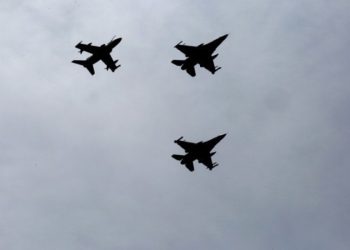 Συναγερμός στην Πολωνία: Απογειώθηκαν εσπευσμένα μαχητικά αεροσκάφη εν μέσω ρωσικών πληγμάτων στην Ουκρανία