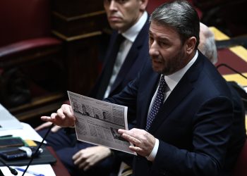 ΠΑΣΟΚ Vs ΝΔ: και μπαμ και μπουμ οι κουμπαριές… 