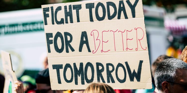 Σταυροφορία ενάντια στα ανθρώπινα δικαιώματα: Τραμπ και Στέιτ Ντιπάρτμεντ βάζουν στο στόχαστρο τις πολιτικές ισότητας