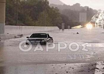 Πλημμυρισμένοι δρόμοι σε Μεσσηνία και Αρκαδία – Κλειστά σχολεία στη Μεγαλόπολη