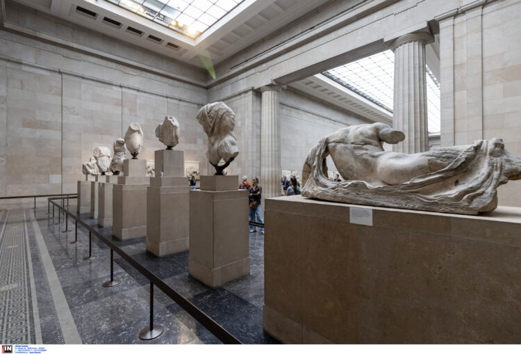 Παραδοχή Μενδώνη μυστικών διαπραγματεύσεων για τα Γλυπτά του Παρθενώνα