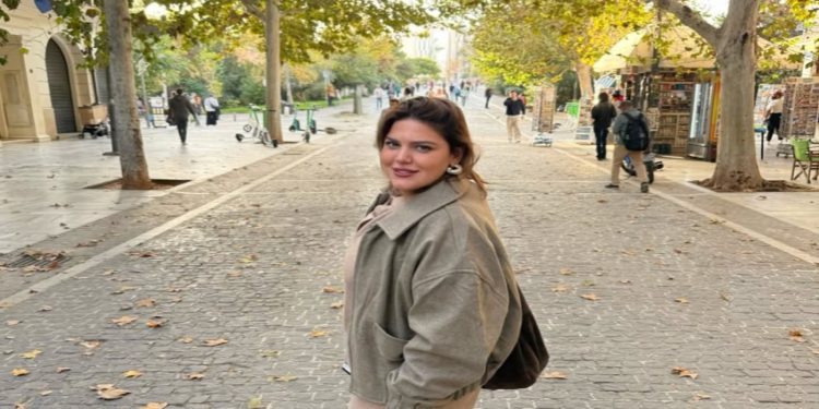 Η Δανάη Μπάρκα δημοσιεύει για πρώτη φορά φωτογραφία του συντρόφου της